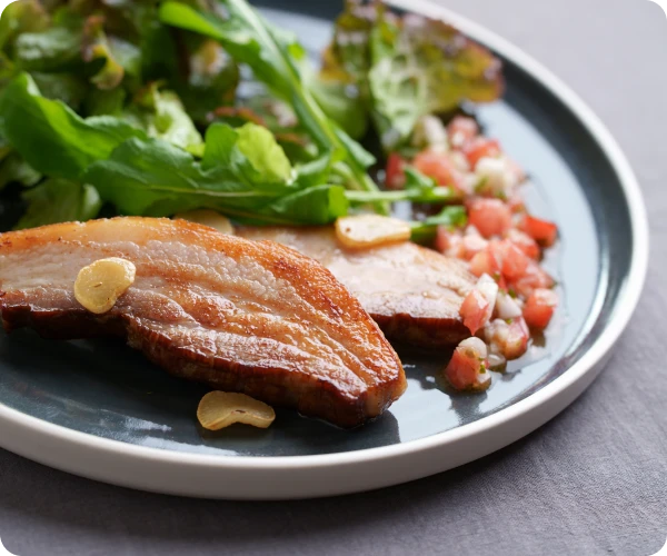 レストランで提供される料理